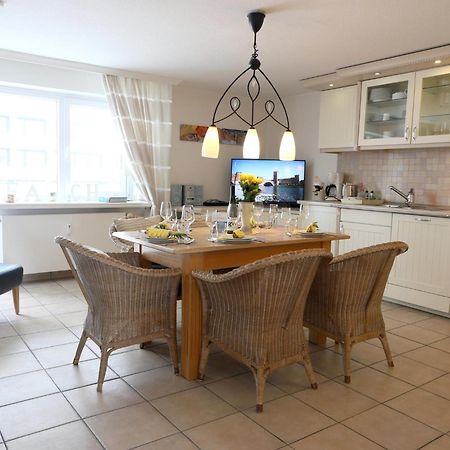 Strandnahe Ferienwohnung, Zentral Gelegen, Wlan Und Balkon, Andreas Dirks-Str. 1 Westerland Extérieur photo